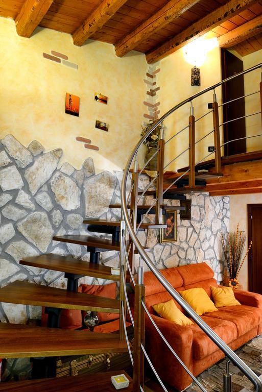 Alla Corte Dei Ventimiglia Montelepre الغرفة الصورة