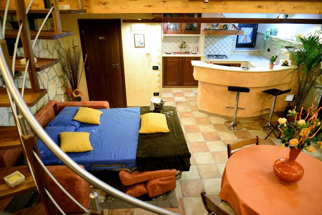 Alla Corte Dei Ventimiglia Montelepre الغرفة الصورة